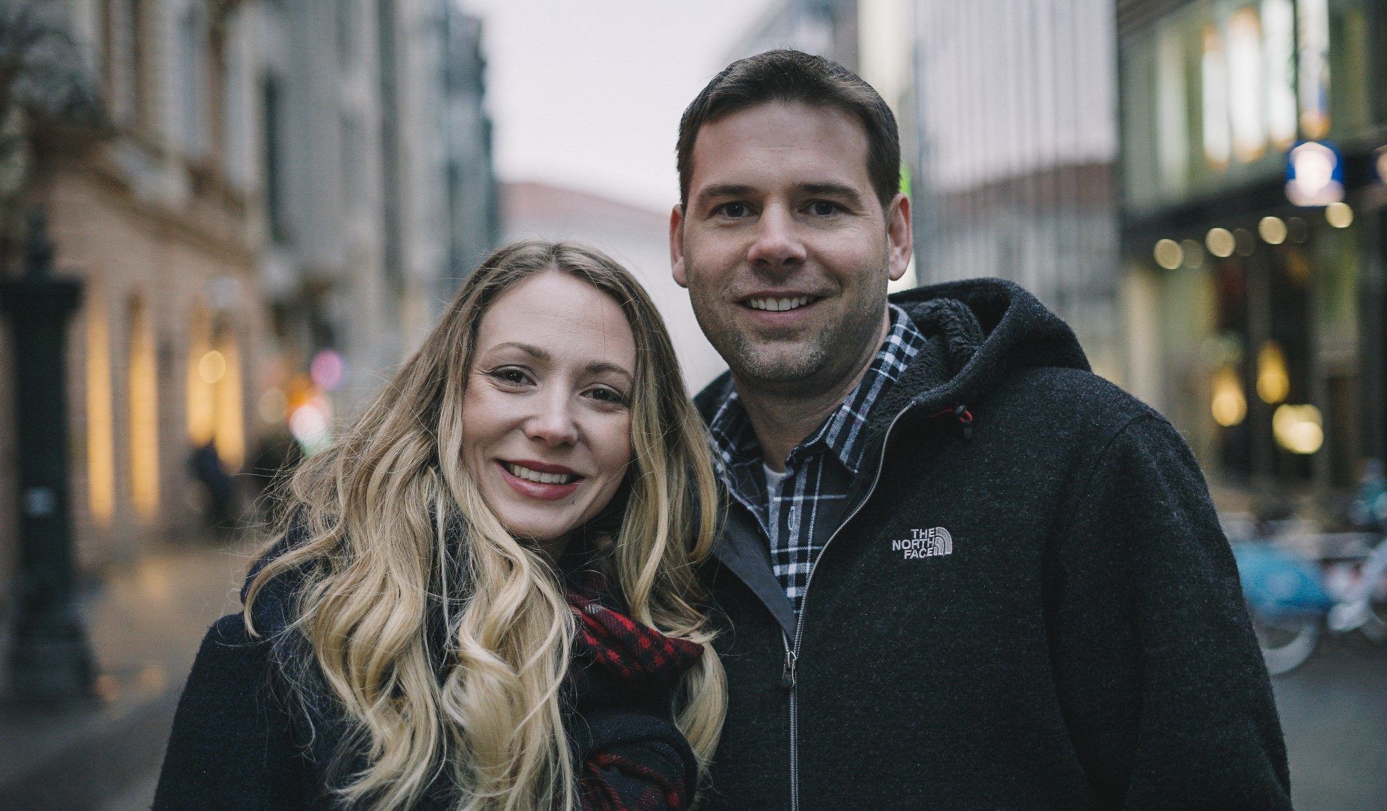 Elina und Tyler Charvat